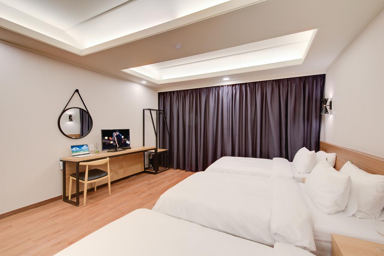 M Hotel Seoul Exteriör bild