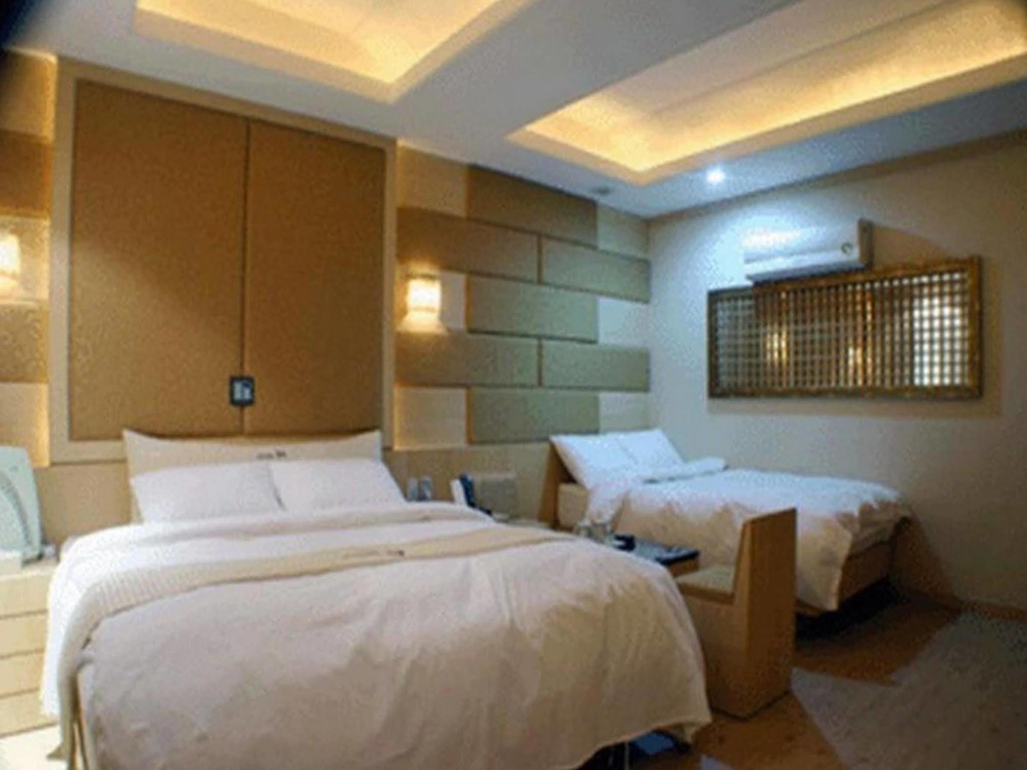 M Hotel Seoul Exteriör bild