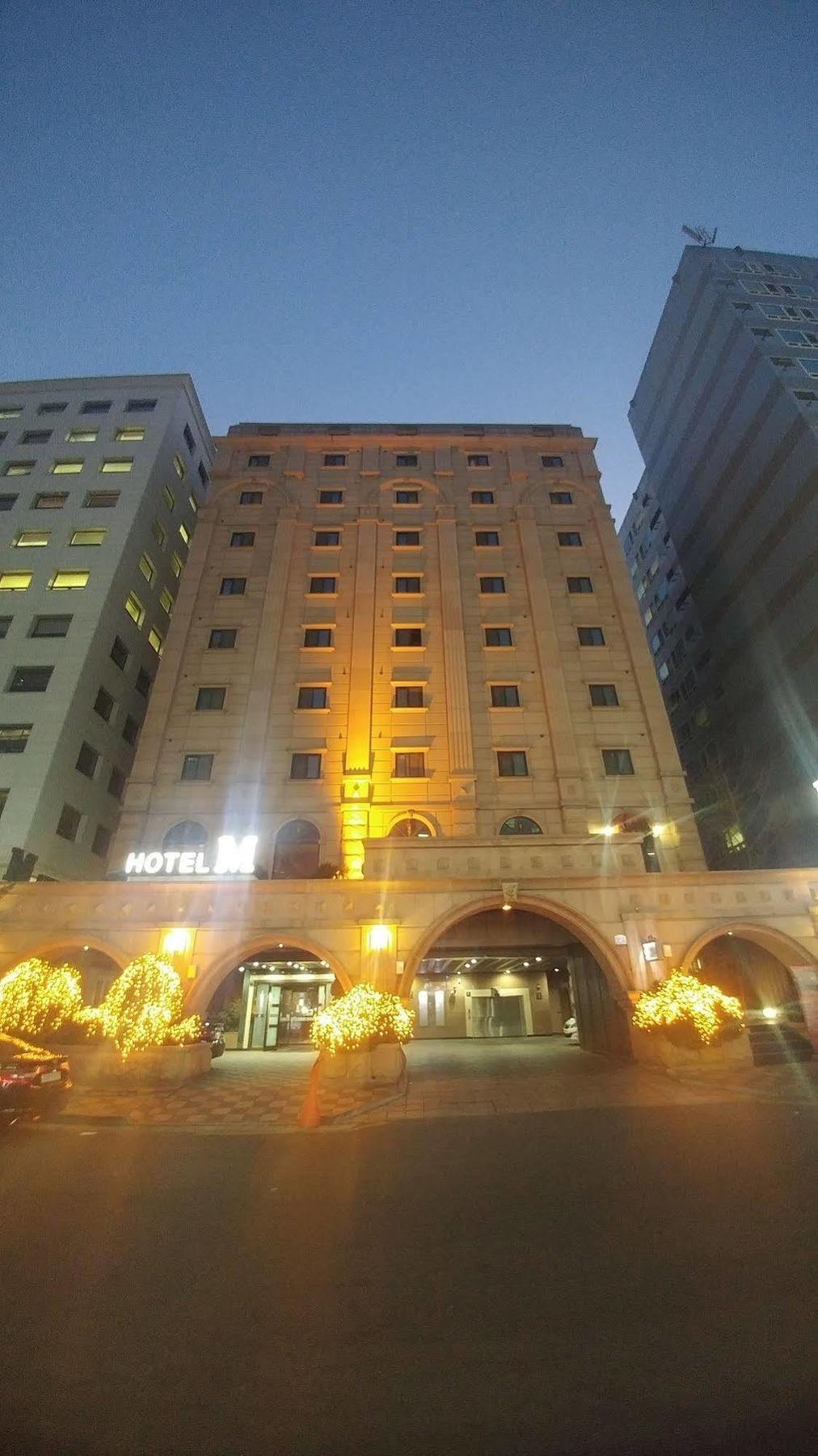 M Hotel Seoul Exteriör bild